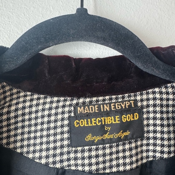 Vintage Black and White Houndstooth Blazer with Velvet Collar 100 % Wool - Picture 6 of 10